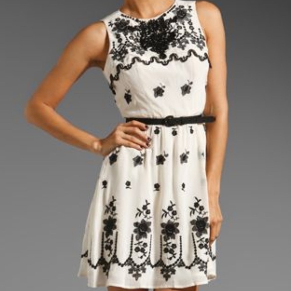 Nanette Lepore Double Delight Sweet Nectar Dress beaded embroidered lace size 0